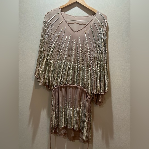 Dress - Picture 3 of 4